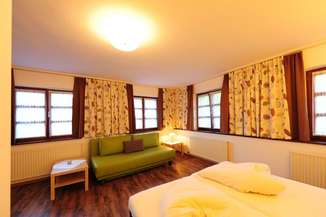 Wally Berg-Appartements Zams Bagian luar foto