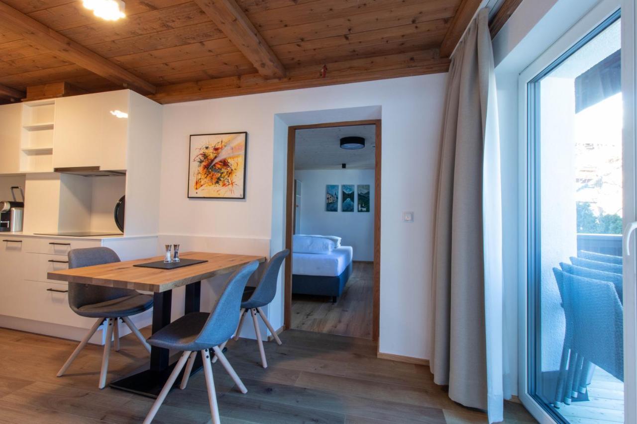 Wally Berg-Appartements Zams Bagian luar foto